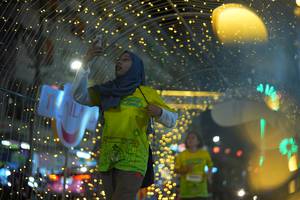 BIB: 
                            <button type="button" onclick="openModal(21750630)" class="btn btn-primary btn-sm float-right btn-popup" data-toggle="modal" data-target=".modal-high-quality">
                        <i class="fas fa-shopping-cart"></i> Add to Cart
                    </button>
                                            <button type="button" onclick="isThisMe(21750630, true)" class="btn btn-success btn-sm float-right btn-popup btn-isme hidden" data-toggle="tooltip" data-placement="bottom" title="นี่คือรูปของคุณใช่ไหม คลิกที่นี่เพื่อเอาเข้าอัลบั้ม">
                        <i class="fas fa-plus"></i> Add to album
                    </button>
                    <button type="button" onclick="isThisMe(21750630, false)" class="btn btn-warning btn-sm float-right btn-popup btn-isnotme hidden">
                        <i class="fas fa-ban"></i> Remove from album
                    </button>